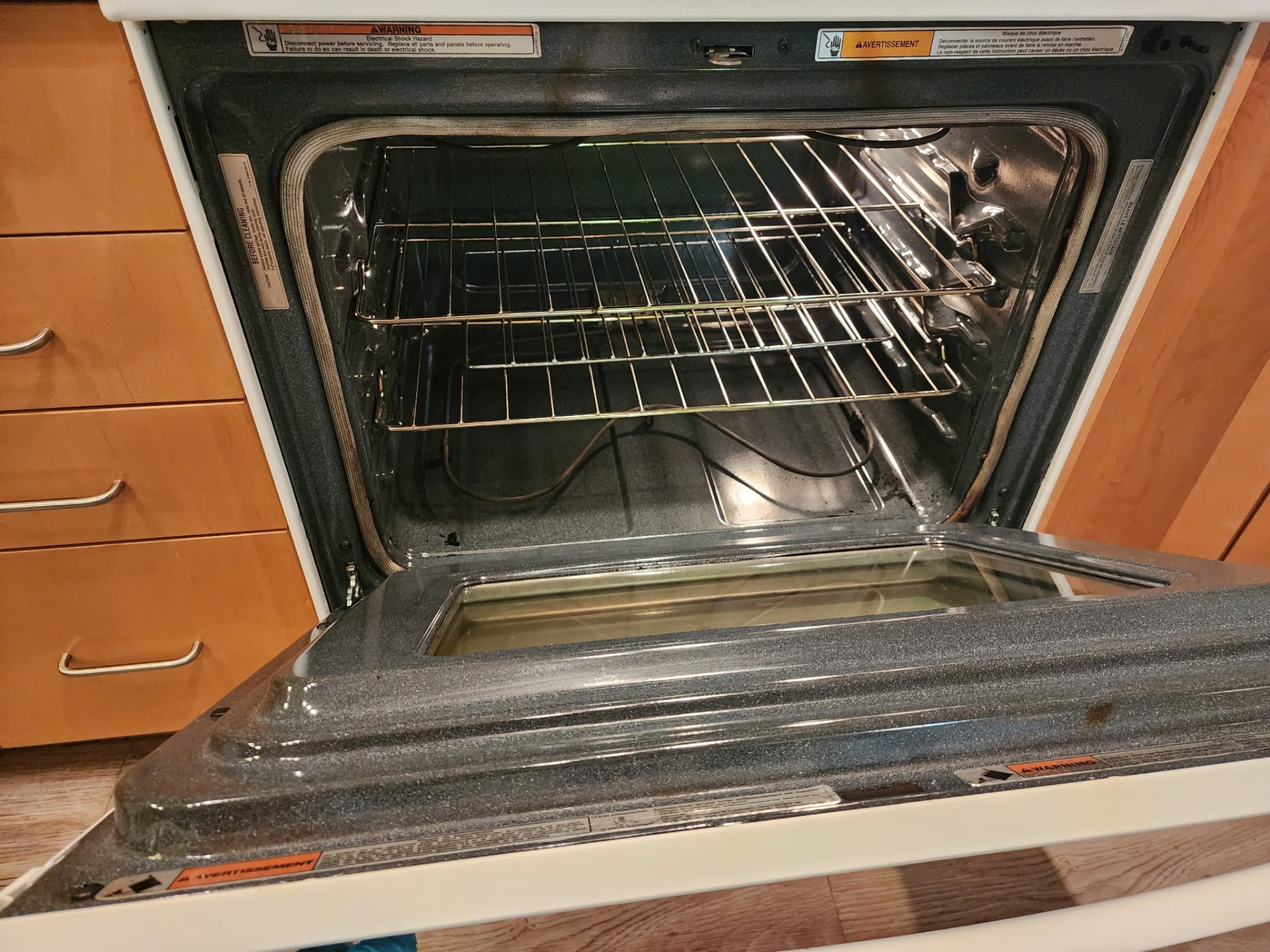 Deep oven clean, racks and door detailed